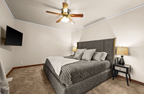 Park City Cabin | Cozy family friendly getaway 2 King Beds/Mountain View’s & Complimentary Coffee!