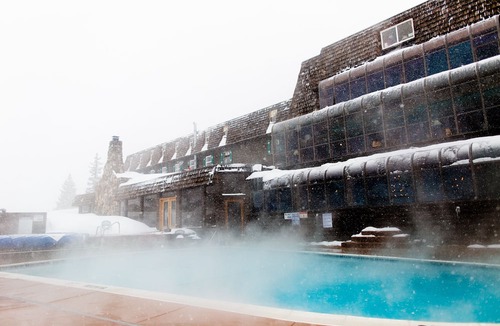 Salt Lake Mountain Resorts Cabin | Alta Peruvian Lodge
