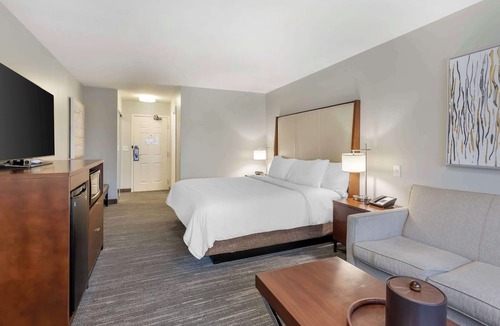 North Salt Lake Hotel | Best Western Plus Cottontree Inn