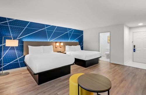 South Salt Lake Hotel | Comfort Inn & Suites Salt Lake City I-80 I-15 Downtown
