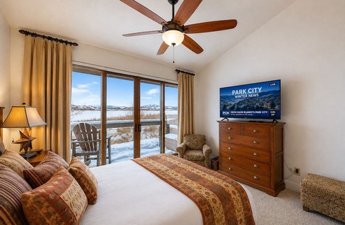 Kimball Junction Condo | 36 Newpark cozy creekside stay Canyons Village