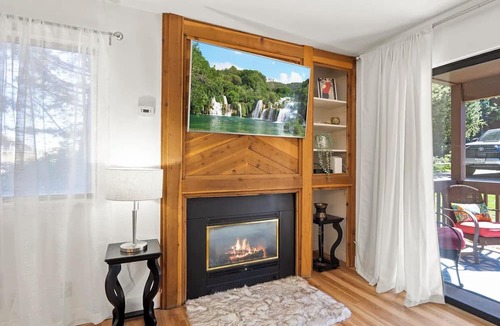 Park City Condo | Red Pine | 5 Min Walk to Lift | Pools, Hot Tubs