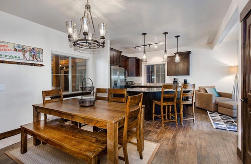 Bear Hollow Village Condo | Gym | Hot Tub & Seasonal Outdoor Pool | Bike Trail | Parking Garage
