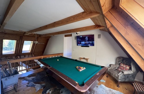 Wardsboro House | Sleeps 30! 2 Cabins, 10 Bedrooms, 3 Kitchens, Hot Tub, Fireplaces, Game Rooms