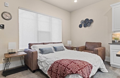 North Park Apartment | Work Here! King Bed, 400+ Mbps WiFi, BYU