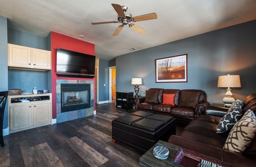 Pinebrook Condo | Pine Brook Point T2: 2 bedroom, 2 bath, quite location