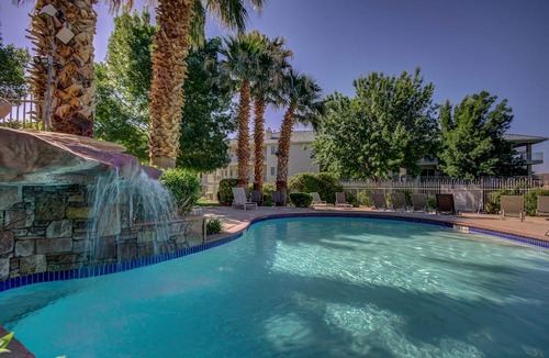 St. George Condo | Las Palmas Resort Luxury Updated Condo | Great View | Fast Wifi | #321