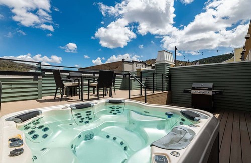 Downtown Park City Condo | Unbeatable Location - Walk to Everything! Deck, Hot Tub, BBQ at Park City Penthouse on Main