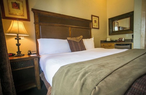 Park City Condo | Large Condo, Steps Away from Canyons Village Save 20% on 7+ Nights!