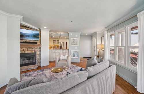 North Park City Condo | Best Location Park City | Steps to Old Town & Slopes | Empire House