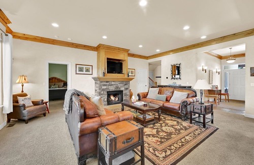 Eden House | Your Luxury Mountain Adventure Home