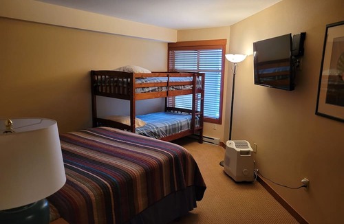 Salt Lake Mountain Resorts Condo | Quiet 2 Bedroom/2 Bath Condo Sleeps 8