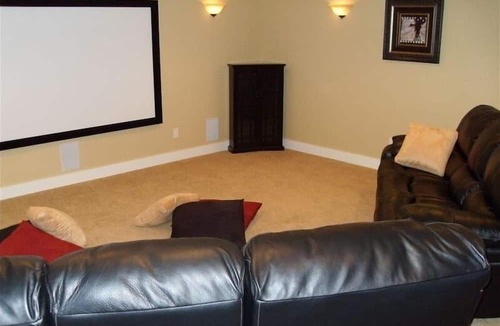 Eden House | Spoil yourself in our luxurious Trappers Ridge home!