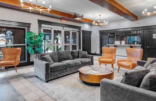 Downtown Park City Hotel | Treasure Mountain Inn - Junior Suite #36 - Cleaning fees included!