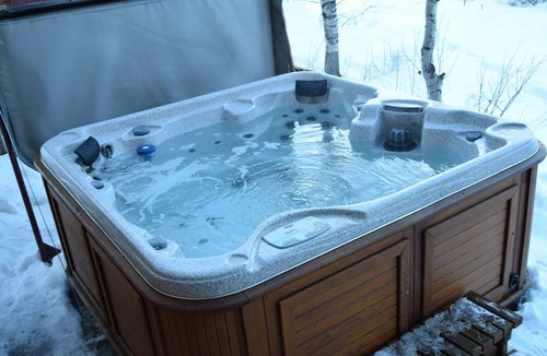 Heber City Cabin | LUX RUSTIC Log Cabin - Hot tub & Stars SkiUtahCabin at Timber Lakes Legal!
