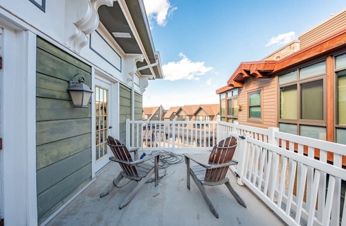 North Park City Condo | Ski-In Ski-Out 1BR at PCMR Base, Pool, Hot Tub, Sleeps 4