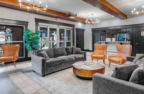 Downtown Park City Hotel | Treasure Mountain Inn - Junior Suite #41 - Cleaning fees included!