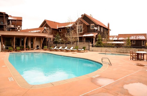 North Park City Condo | Silver Star 701 -Ski In/Ski Out - Sleeps up to 11 - Private Hot Tub