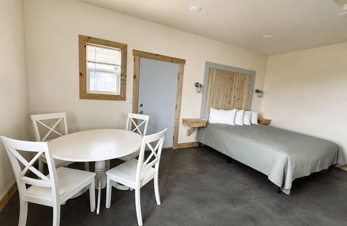 Blanding Cabin | Look RV Resort
