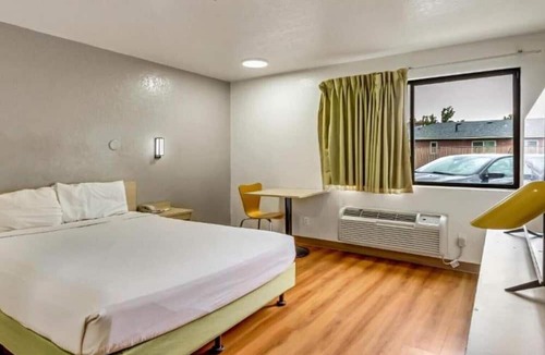 Ogden Apartment | 1 Full Bed | Non-Smoking, Micfridge