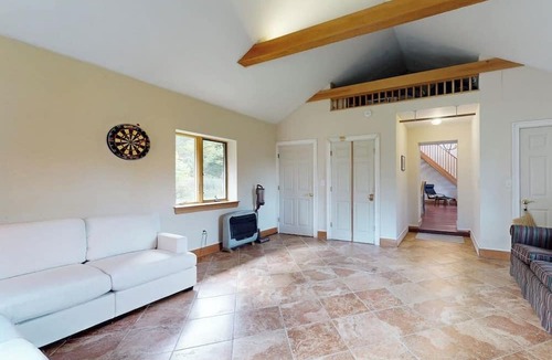 Morrisville House | Mountain view house w/two fireplaces, BBQ, w/d, jacuzzi, wifi, a/c