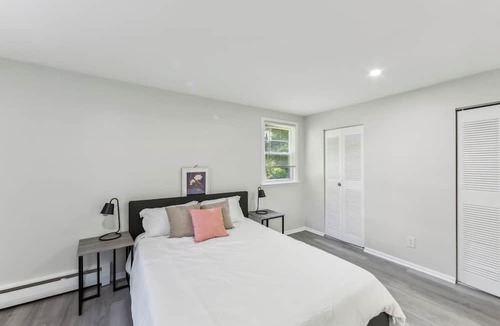 Newark Apartment | Pine Brook 416 I Corporate 1.5Br Apartment ! Pool