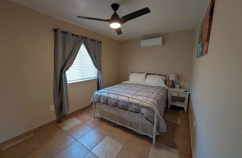 Page House | Charming 3-bedroom house with WiFi and AC on the South Shores of Lake Powell
