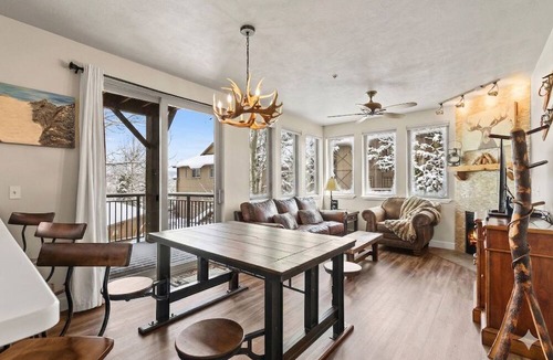 Kimball Junction Condo | Moose Mgmt at Crestview D208: Mountain View-Dogs Welcome-Convenient Location