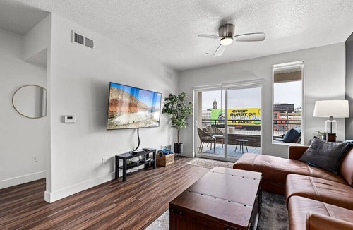 Downtown Salt Lake City Apartment | Beautiful, Opulent Central City 1BD1BA- Amenities!