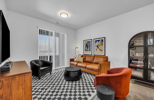 Mountain Green Condo | Modern Snowbasin Ski Retreat with Gorgeous Mountain Views Perfect for Families