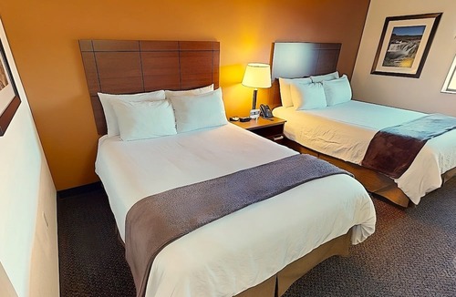 West Jordan Hotel | Family-Friendly Room Near Jordan Landing w/Kitchen! Pets Allowed