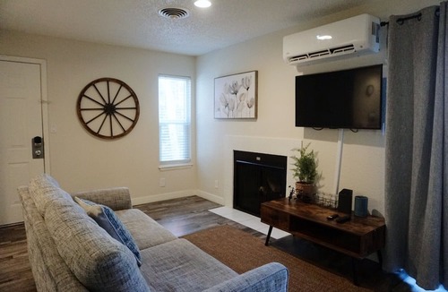 Central City Apartment | Charming Studio Amazing Location King-Size Bed