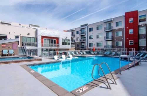 Salt Lake City Apartment | Fullcondo-nearSkiResorts-Sleep3-Hotub-fastWiFi-Gym 15mintSLCairport -free Garage