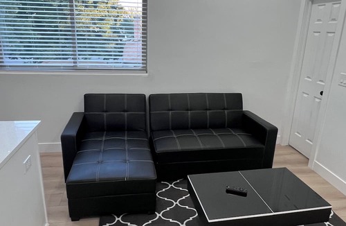 Lehi Apartment | New Build Luxurious Modern Apartment With a Private Garage And a Covered Porch