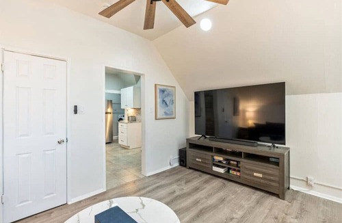 Lower Avenues Apartment | Beehive Bungalow | Central Location