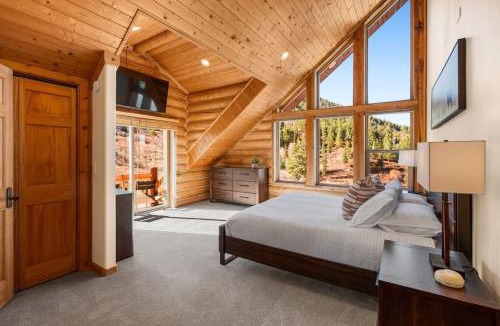 Summit Park House | The Crestview Cabin Hot Tub & Alpine Views