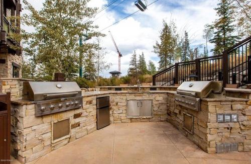 Empire Pass House | Arrowleaf Lodge - 3 Bed Condo #302