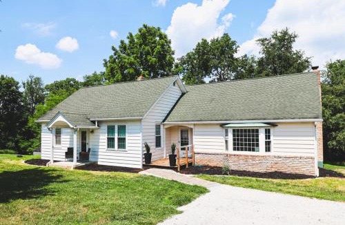 Spry House | The York Schoolhouse - Hot Tub - Game Room