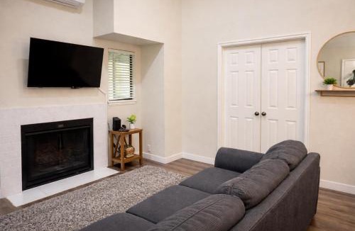 Central City Apartment | Two Bedroom Loft, King Beds, Down Town Convenience