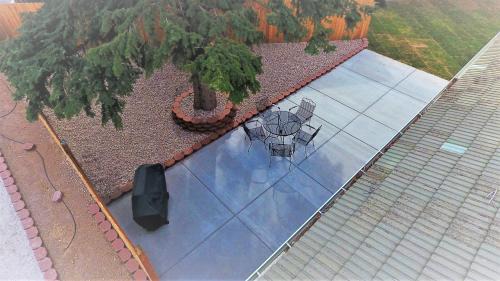 Lindon House | The Lindon House