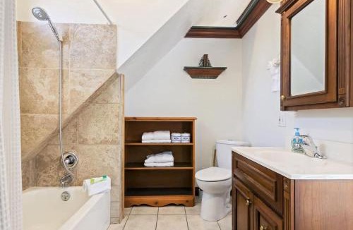 Snowbird House | Chateau Woodlands in Salt Lake with Guesthouse and Hot Tub