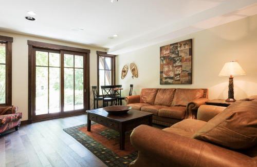 North Park City House | Silver Star #15 - 4 Bed Cottage Spa