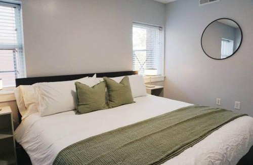 Downtown Salt Lake City Apartment | Modern Downtown Apartment Walk to Restaurants