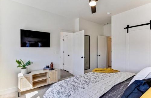 American Fork Apartment | Stylish Pet Friendly Home for Work & Relaxation