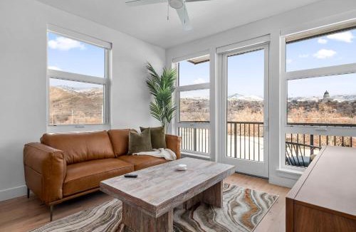 Downtown Salt Lake City Apartment | Grand 1BR Views Pool Gym HTub