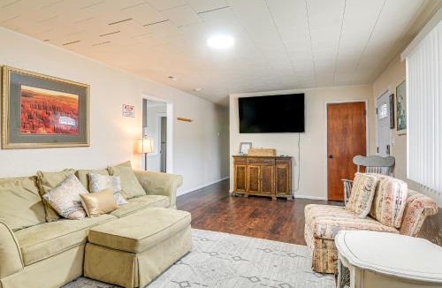Tropic House | Tropic Getaway Near Bryce Canyon National Park!