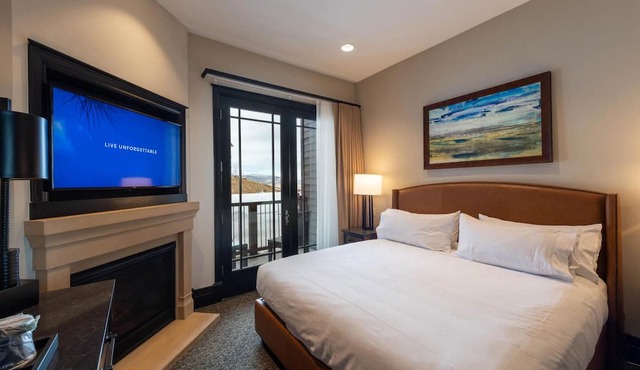 A - Extravagant 5 Star 2 Bedroom 3172 by Casago
