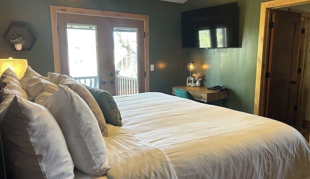 Engen Hus Bed and Breakfast