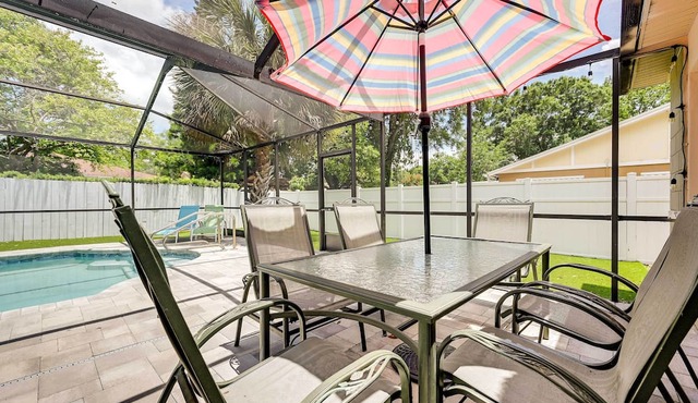 Pet-friendly Home w/Pool in Palm Harbor!