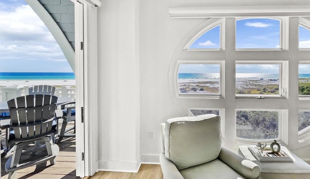 Views From Above 3 Bedroom Condo by RedAwning
